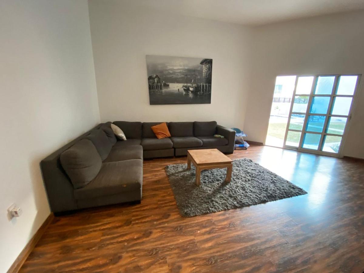 Comfortable Private Rooms In Compound Housing Dubai Esterno foto