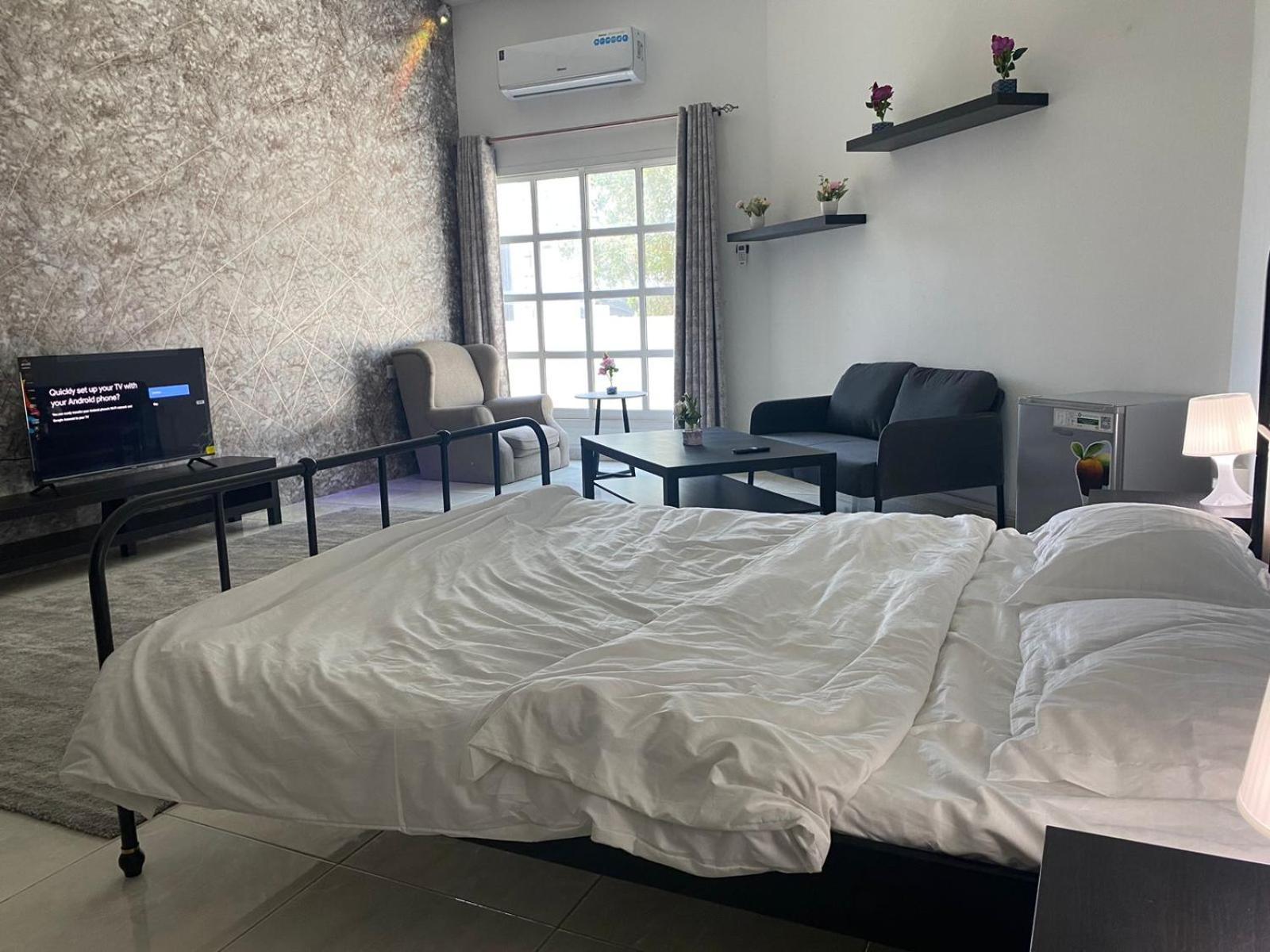 Comfortable Private Rooms In Compound Housing Dubai Esterno foto