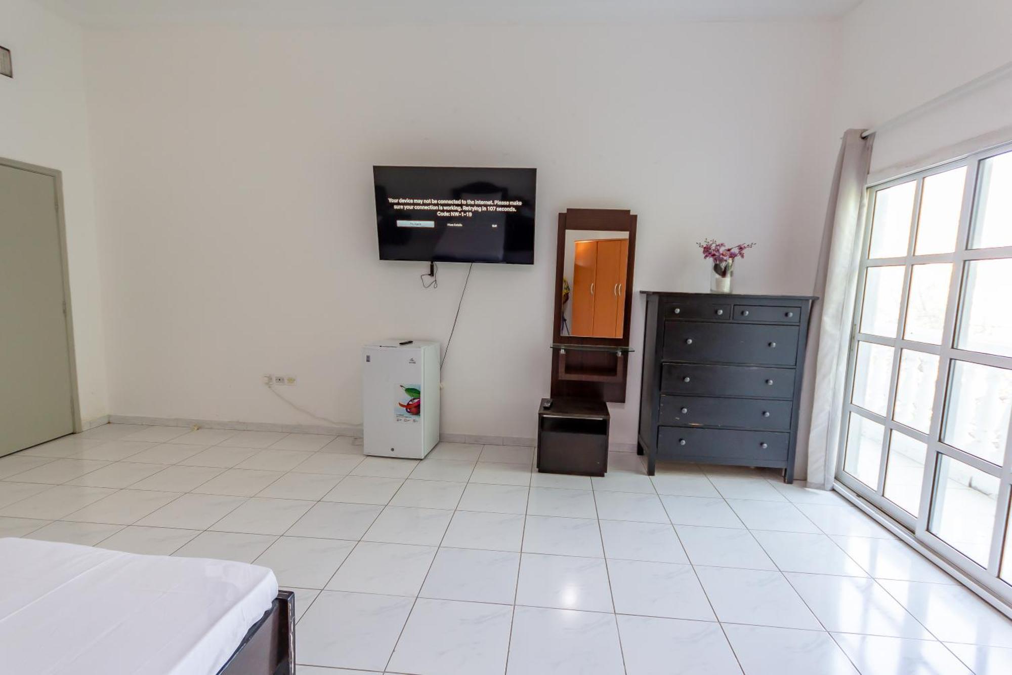 Comfortable Private Rooms In Compound Housing Dubai Esterno foto